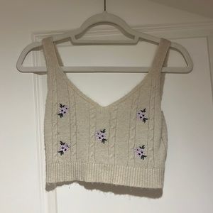 Knit flower detailed top
